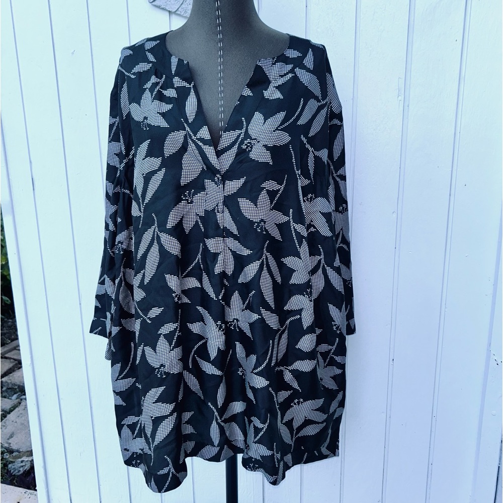 Jones New York tunic top blouse black & white floral print size 22w 3/4 sleeve